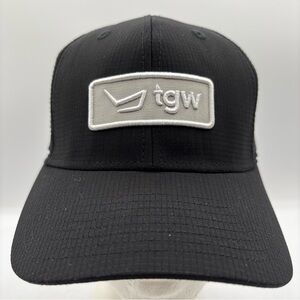 TGW The Golf Warehouse Black Tour Performance Snapback Golf Hat Sleek Athletic